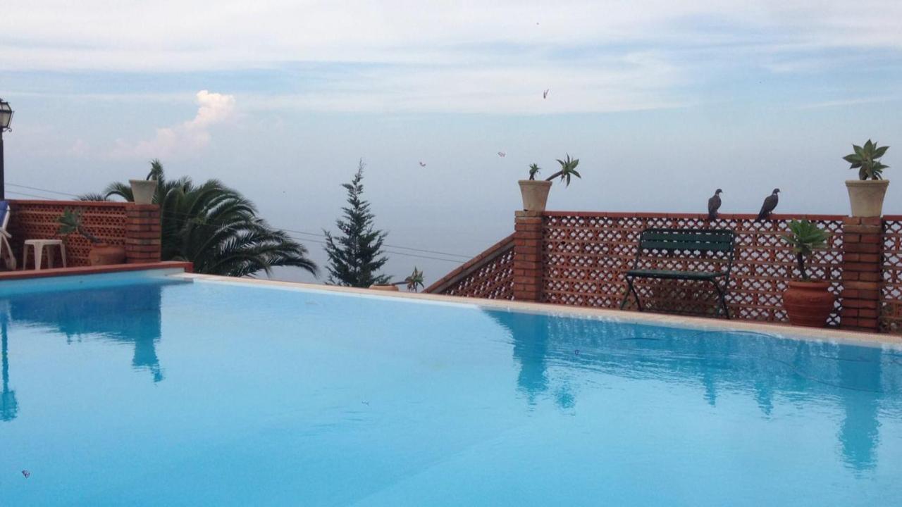Luxury Suite Terrazze E Vista Mare Taormina Exterior photo