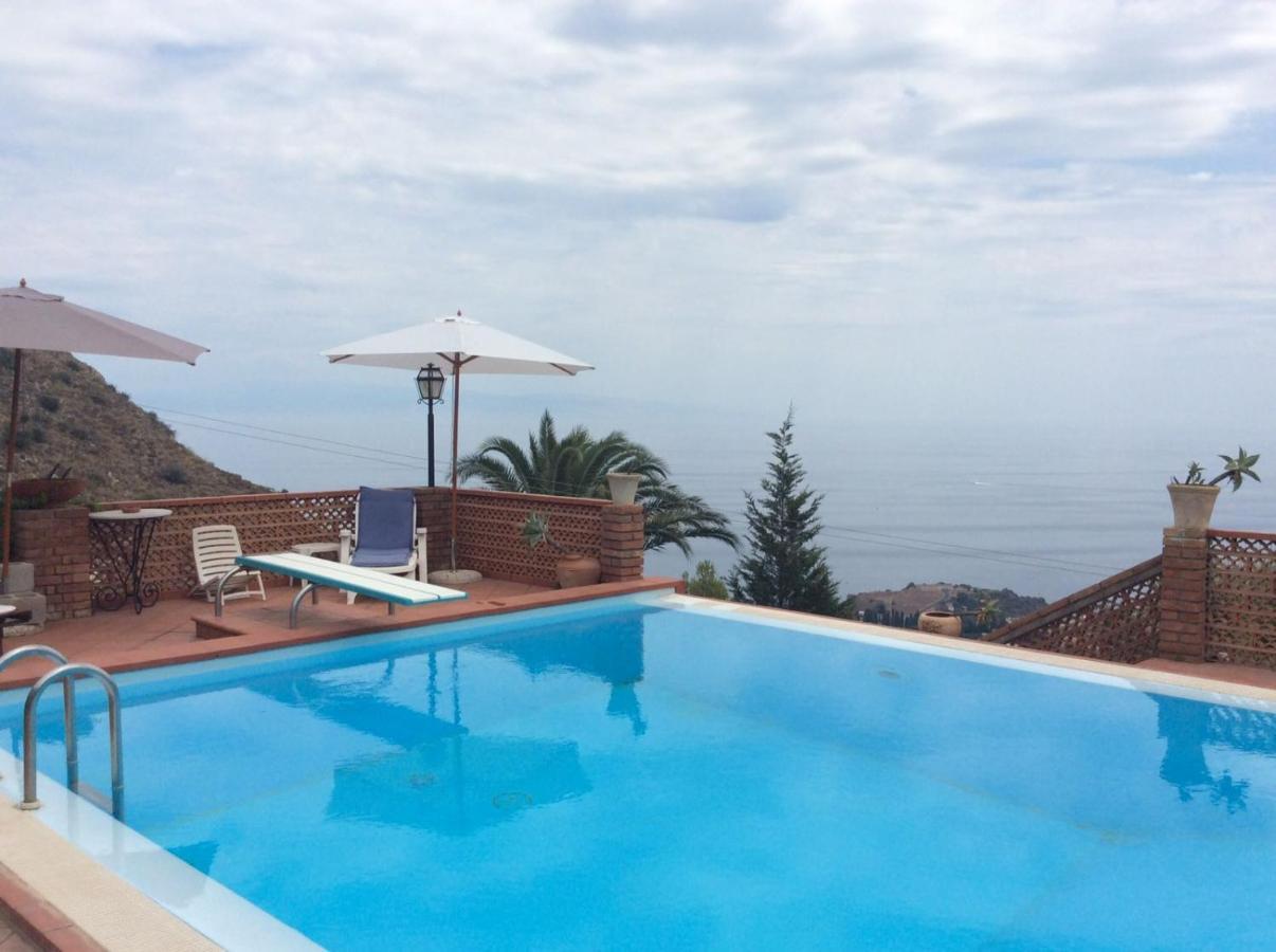 Luxury Suite Terrazze E Vista Mare Taormina Exterior photo